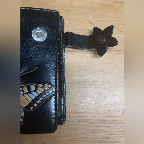 Shagwear Canada Epse Vegan Leather Butterfly Wallet 🦋 - Picture 5 of 8